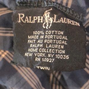 RalphLauren two (2) twin size sheets. Stretched corners. Blue. 💯 percent cotton